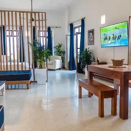 Amara Living Aparthotel 3*